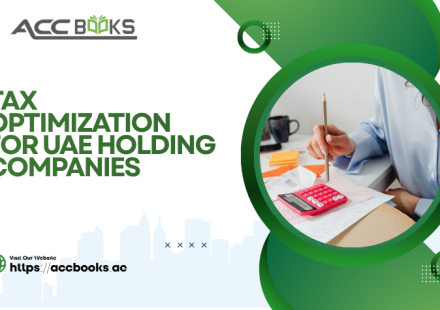 Diagram illustrating tax optimization for UAE holding companies, showing how dividend exemptions, qualifying shareholdings, and free zone structures reduce corporate tax liability