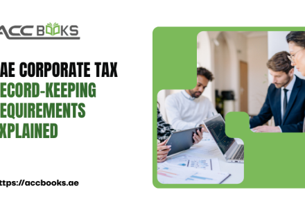 Guide to UAE Corporate Tax record-keeping requirements showing financial documents, invoices, ledgers, and the 7-year retention period under Federal Tax Authority rules